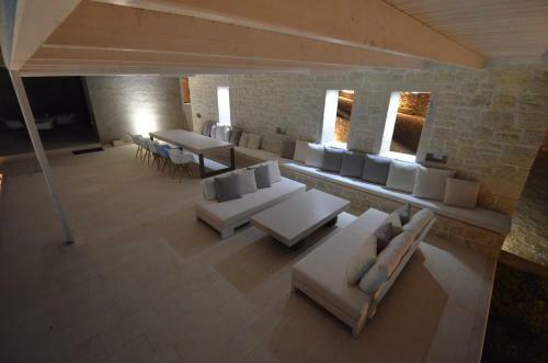 Villa Kira
