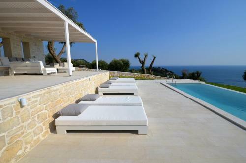 Villa Kira