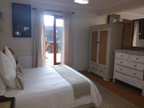 Hostal Oceangolf Guest House