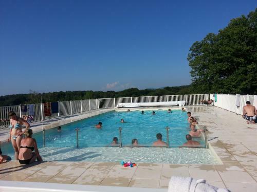 Camping Du Lac De Bournazel