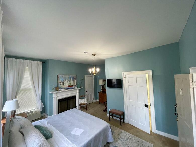 Bed & Breakfast Meadows Inn