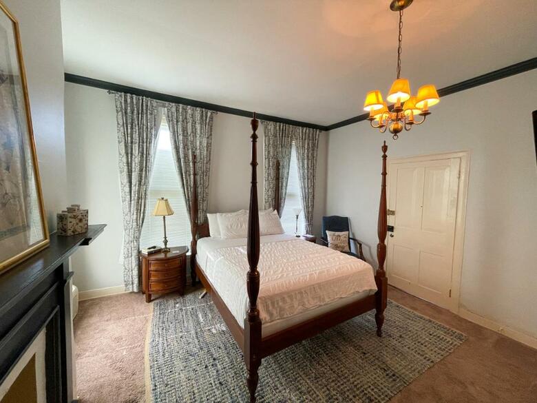Bed & Breakfast Meadows Inn
