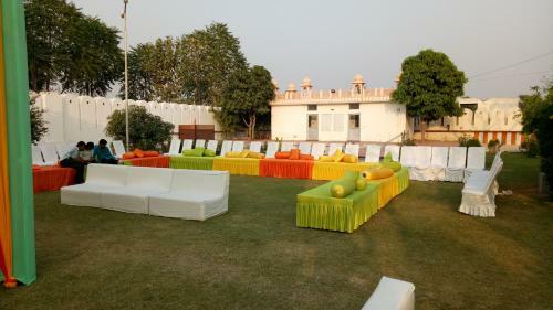 Hotel Badhal Heritage Resort
