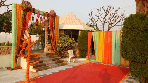 Hotel Badhal Heritage Resort