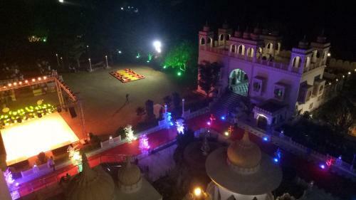 Hotel Badhal Heritage Resort