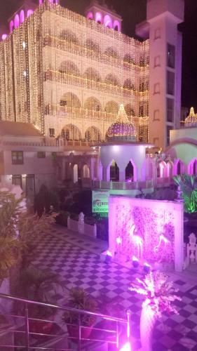 Hotel Badhal Heritage Resort