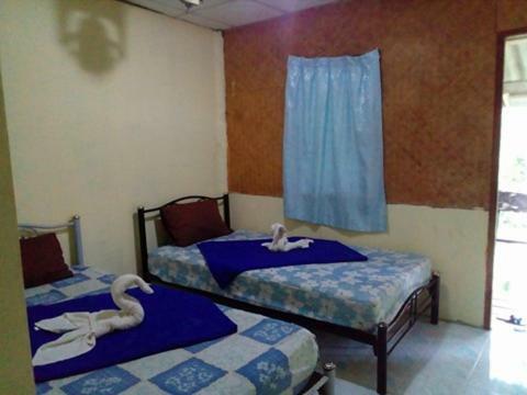 Hostal Country Hut Riverside