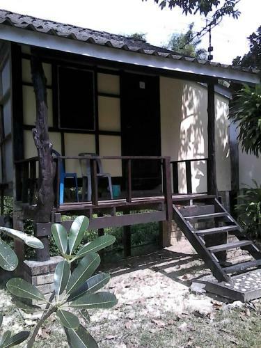 Hostal Country Hut Riverside