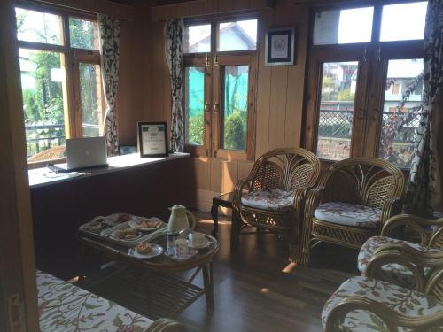 Hostal The Oasis Srinagar