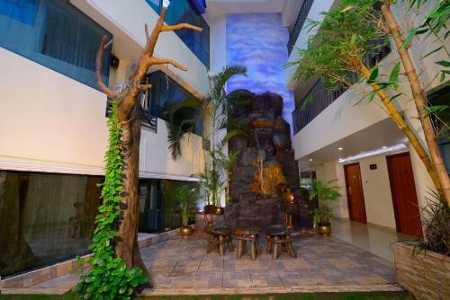Hotel Sps Kingsway