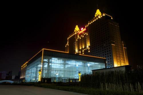 Kaixuanmen Jianguo Hotel