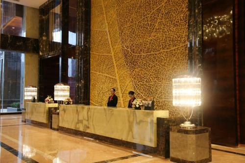 Kaixuanmen Jianguo Hotel
