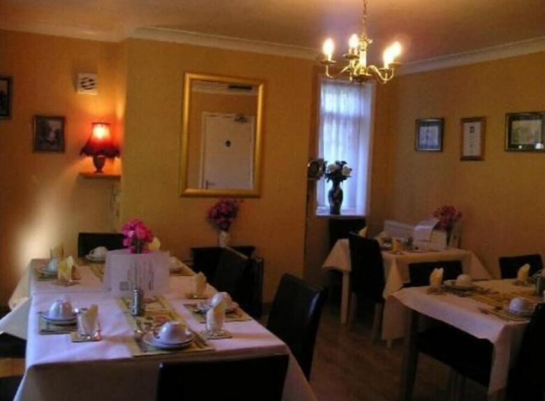 Hostal Bramley House
