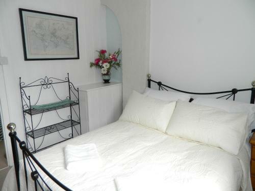Cosy Cottage In Central Henley