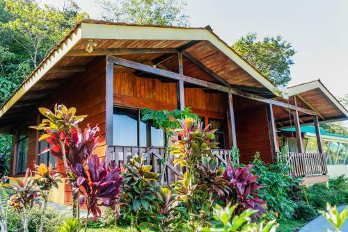 Albergue Heliconias Rainforest Lodge
