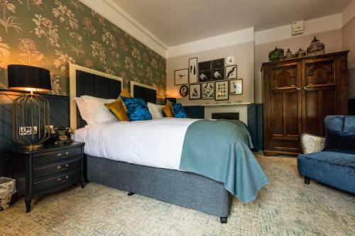 Hotel Hand And Spear