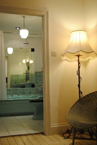 Bed & Breakfast Groves Hall