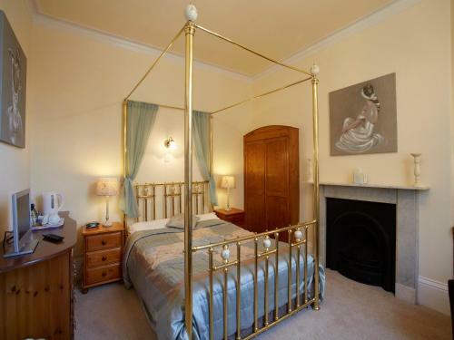 Bed & Breakfast Fourposter Lodge