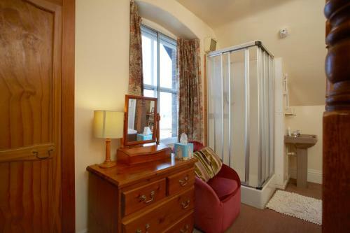 Bed & Breakfast Fourposter Lodge