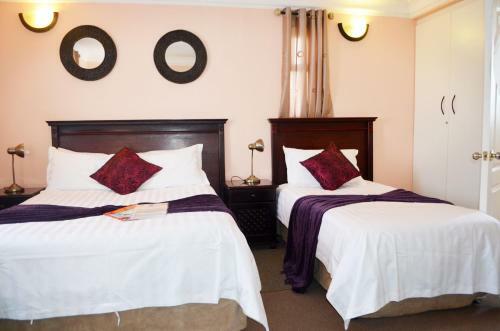 Hostal Phomolo Guest House