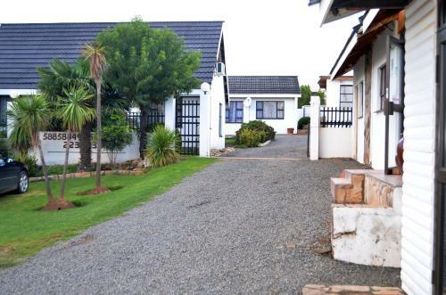 Hostal Phomolo Guest House
