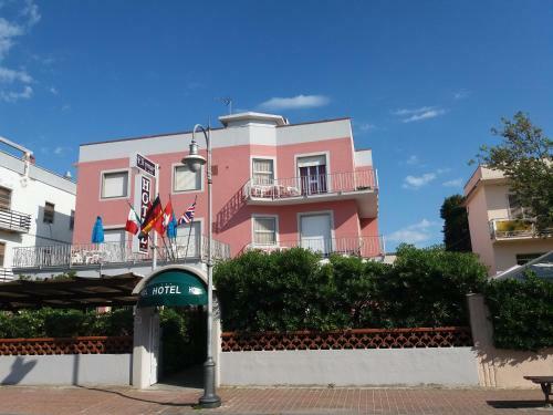 Hotel Ellymar