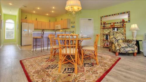 Mariner's Pointe 202 Home