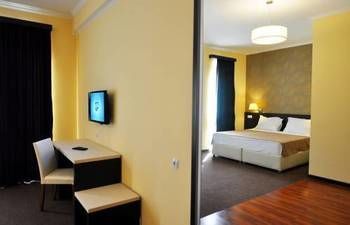 Hotel Log Inn Luxury