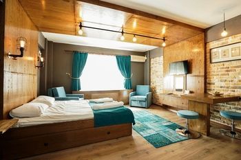 Hotel Cube Suites