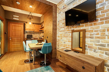 Hotel Cube Suites