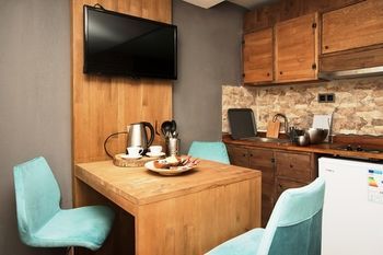 Hotel Cube Suites
