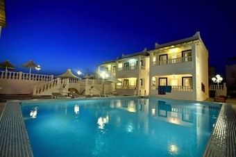 Bahama Art Hotel