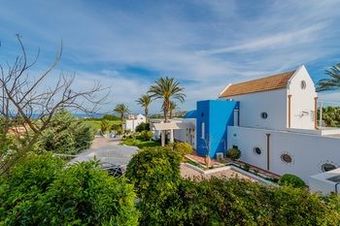 Grande Dame Villa