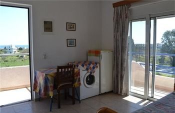 Petasos Apartments