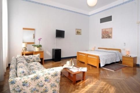 Hotel Mediterranee