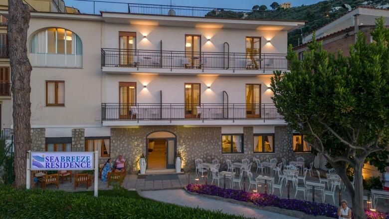 Apartamento Sea Breeze Residence