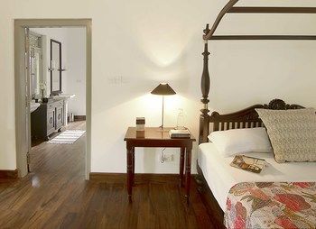Villa Ivory House