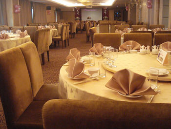 Justwin Grand Hotel