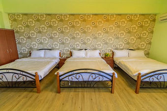 Starry Hotel