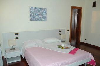 B&B Nelly