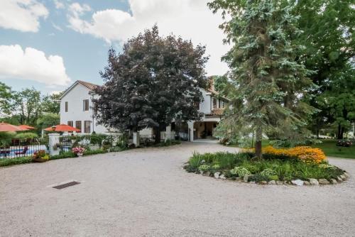 The Villa Bed And Breakfast