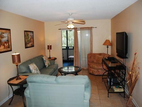 Summer Tree Village E-11 Apartment