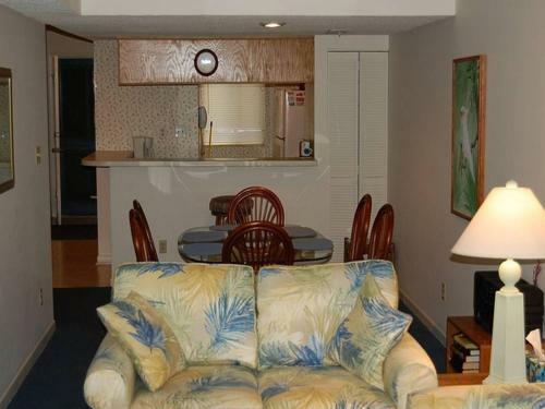 Summer Tree Village A-11 Apartment