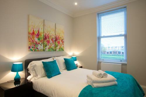 Flying Butler - Barons Court Apartments