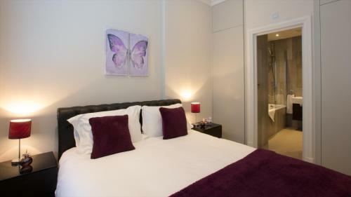 Flying Butler - Barons Court Apartments