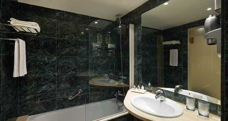 Hotel Up Rooms Vic