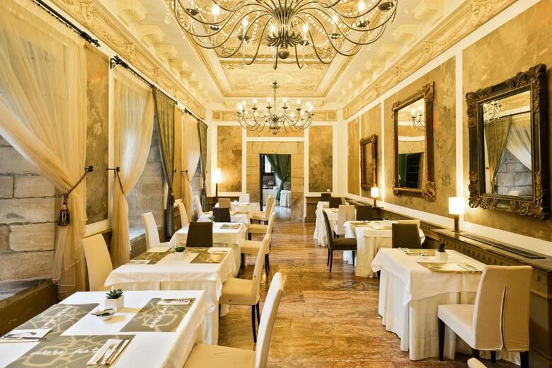 Hotel Abba Palacio De So�anes