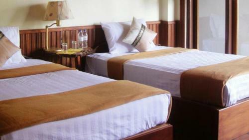 Posada Three Seasons Inn & Spa