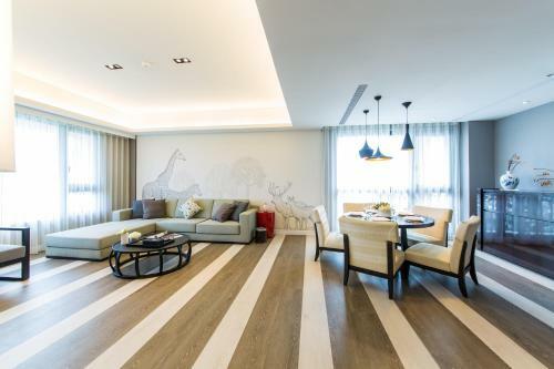 Hostal J Palace Residence
