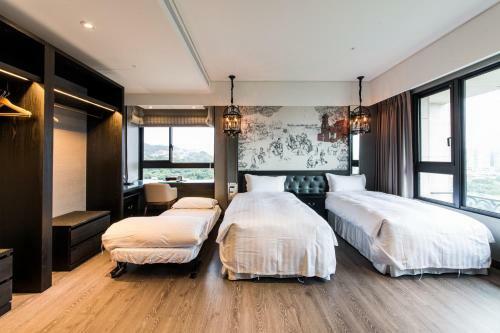Hostal J Palace Residence